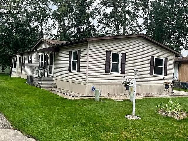 1st image of 343 Ashwood Ave