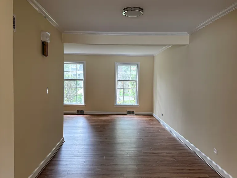 915 S Washington Ave — Photo 8