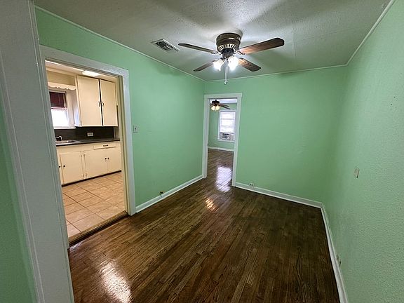 5th image of 331 Ira Ave Unit A