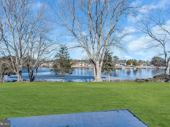 1910 Hovsons Blvd, Toms River, NJ 08753
