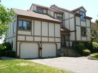 690 Forest Rd #611, West Haven, CT 06516