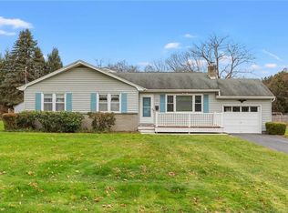 10 Knollview Dr, Pawling, NY 12564
