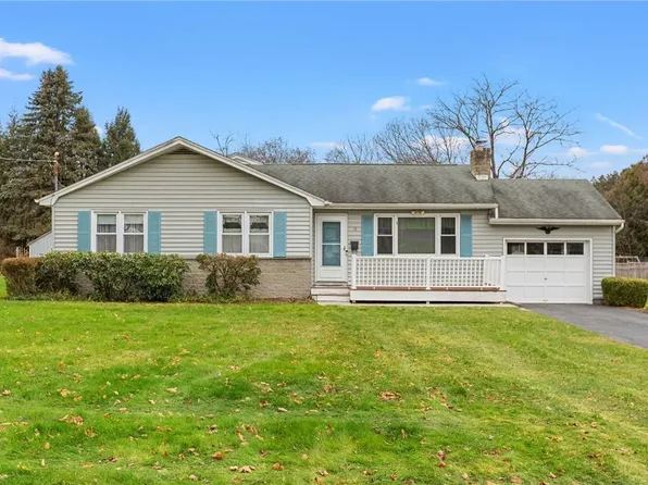10 Knollview Drive, Pawling, NY 12564