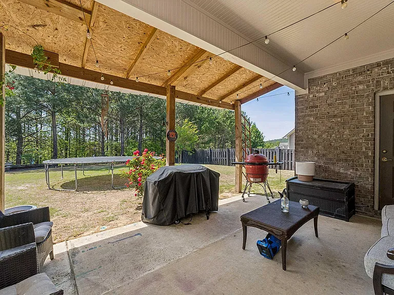 1033 Evan Cir — Photo 14