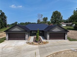 1017 Sycamore Ln, Millersburg, OH 44654
