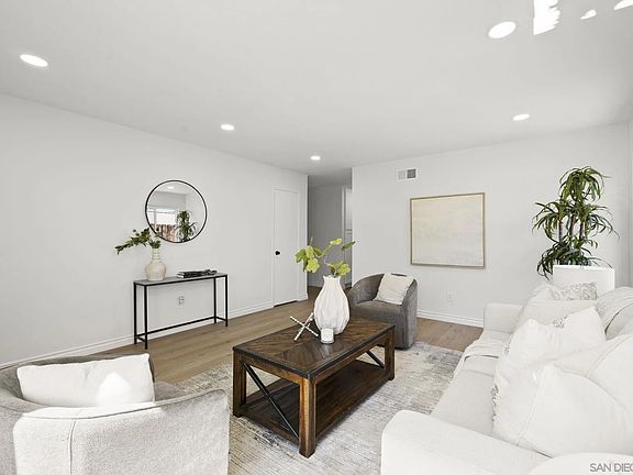 5th image of 8432 Parkbrook St