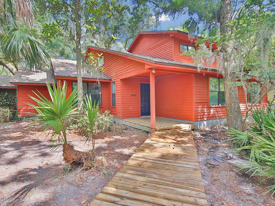 1st image of 1912 Sherry Dr N