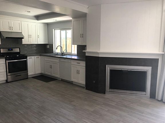5th image of 14892 Rockford Ln