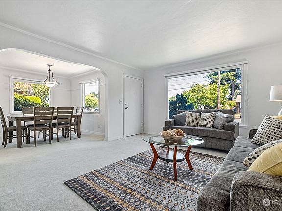 5th image of 330 18th Street NW