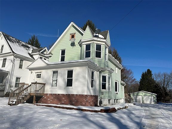 3rd image of 591 Penn St