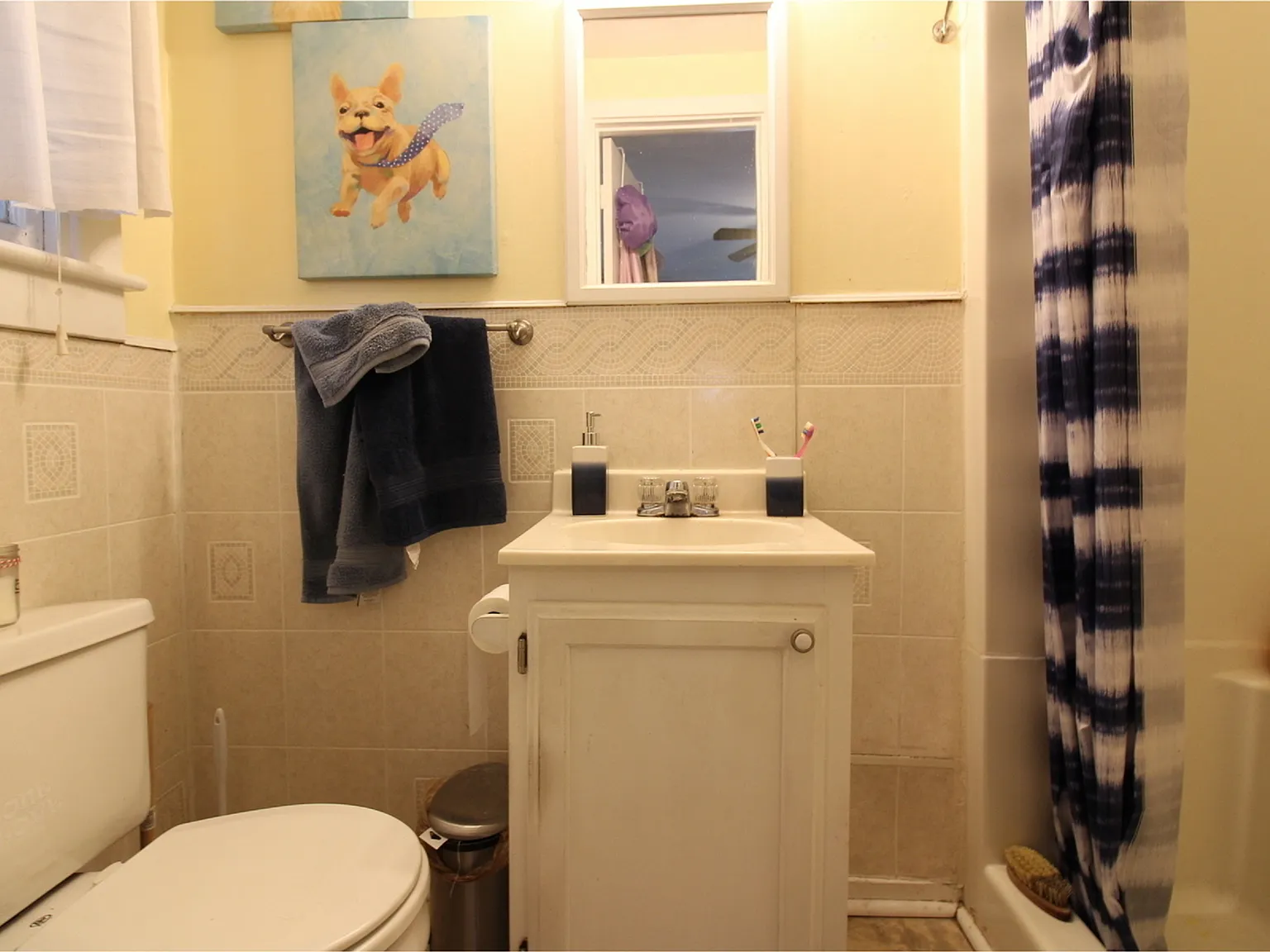 2 bed, 1.0 bath, 864 sqft, $2,700 — Photo 2