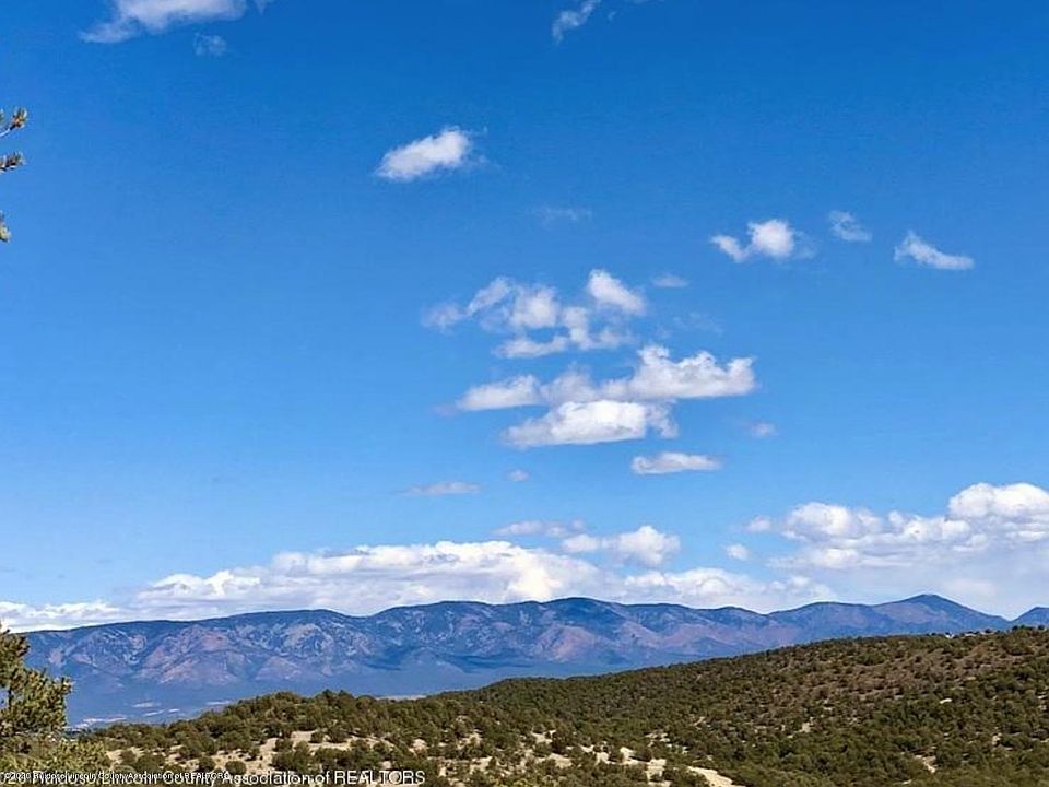 1st image of 465 Chama Canyon