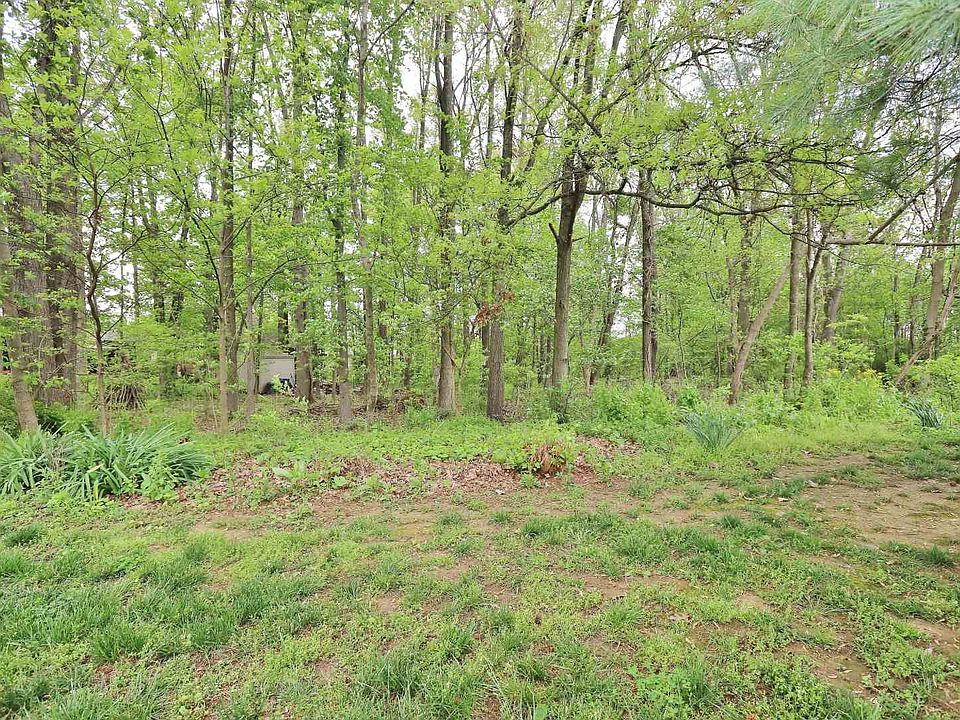 2nd image of 2640 Deerfield Dr