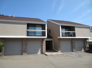 101 Overlook Dr #2003, Clinton, NJ 08809