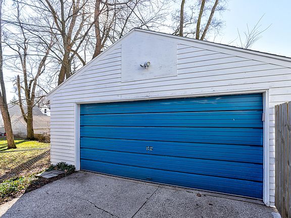 4th image of 1547 Colorado Ave SE
