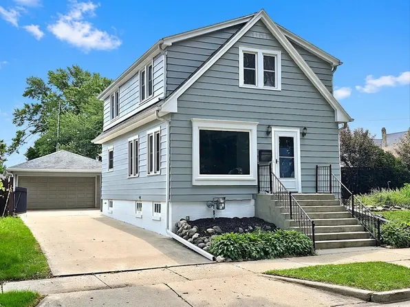 9609 W Grant St, West Allis, WI 53227