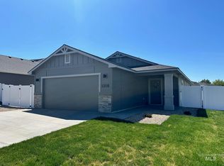 1208 NW 21st St, Fruitland, ID 83619