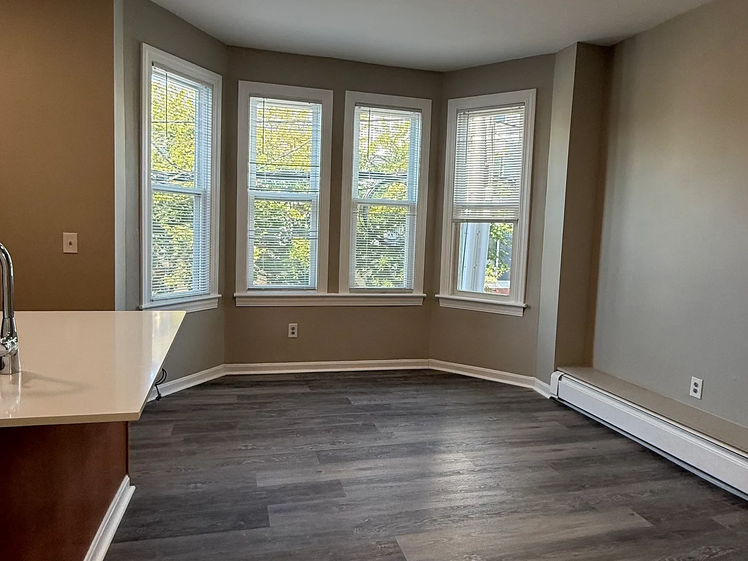 2 bed, 1.0 bath, $2,500 — Photo 2