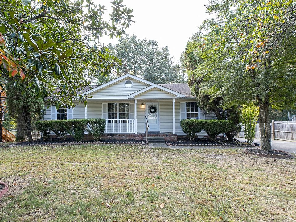 1st image of 1054 Merritt Lewis Ln