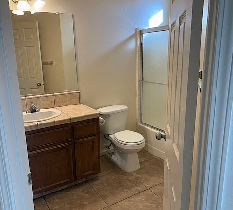 3rd image of 4784 W Clinton Ave #102