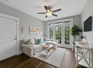 5750 Pershing Ave APT 2E, Saint Louis, MO 63112