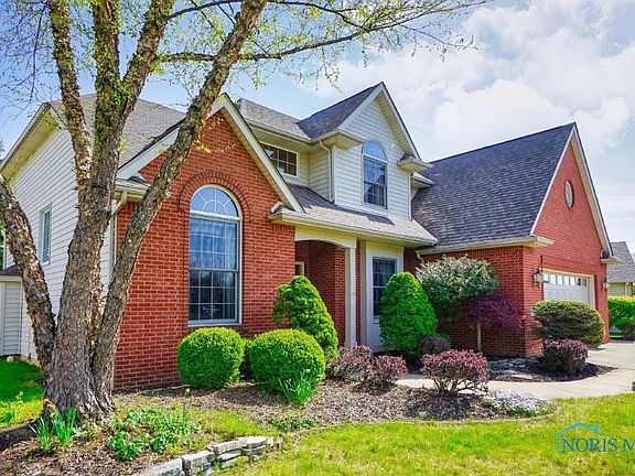 2nd image of 15833 Forest Ln