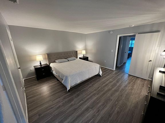 5th image of 5060 76th Ave N APT 111