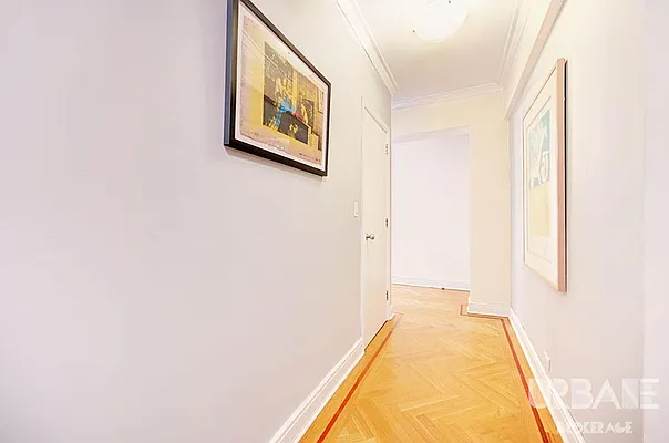 Rented by Urbane Brokerage | media 7