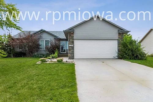 5016 NE Innsbruck Dr Photo 1 5016 NE Innsbruck Dr Photo 1