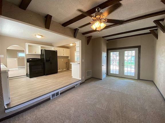 3rd image of 3532 S Saint Clair Ave