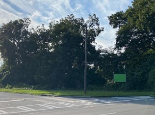 1218 Peterson Ave N, Douglas, GA 31533