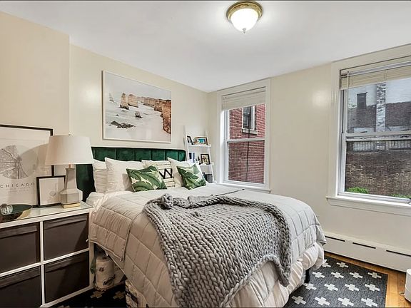 2nd image of 628 Hudson St APT 2