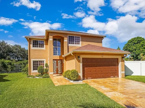 911 SW 87th Ave, Pembroke Pines, FL 33025