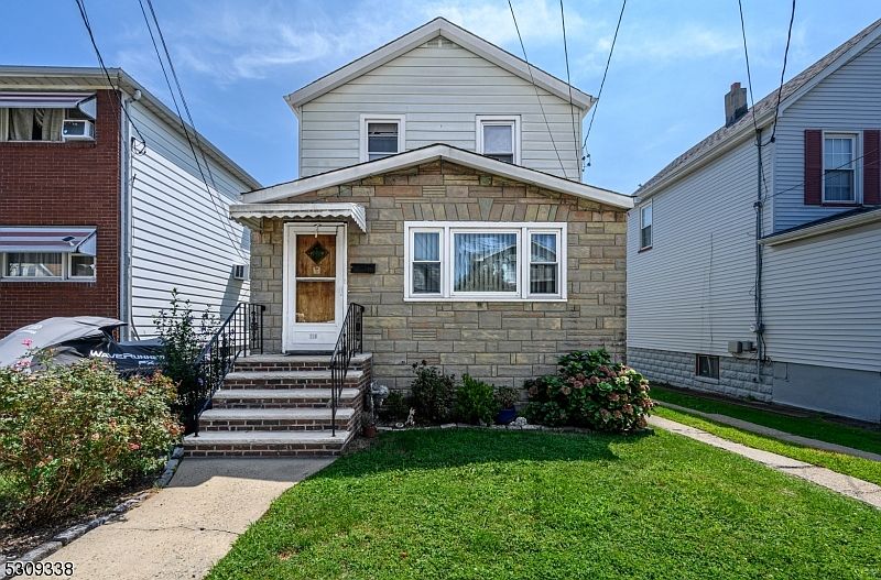 1st image of 110 Morgan Pl