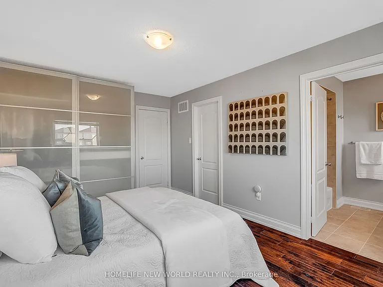 53 Michelina Ter — Photo 28