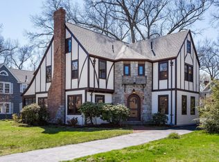 92 Dover Rd, Longmeadow, MA 01106