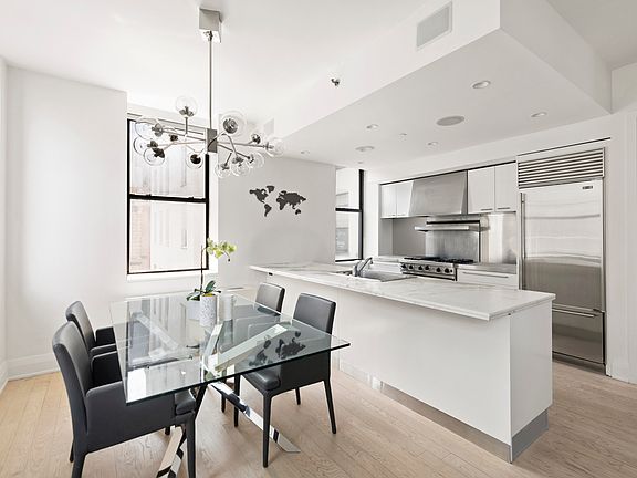 4th image of 150 Nassau St APT 12D