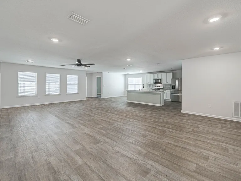 138 Ryder Ln — Photo 4