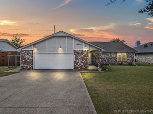 18860 E Ridge Rd, Catoosa, OK 74015