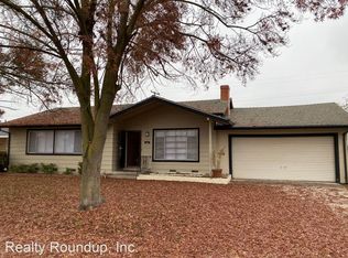 322 E Canterbury Dr, Stockton, CA 95207