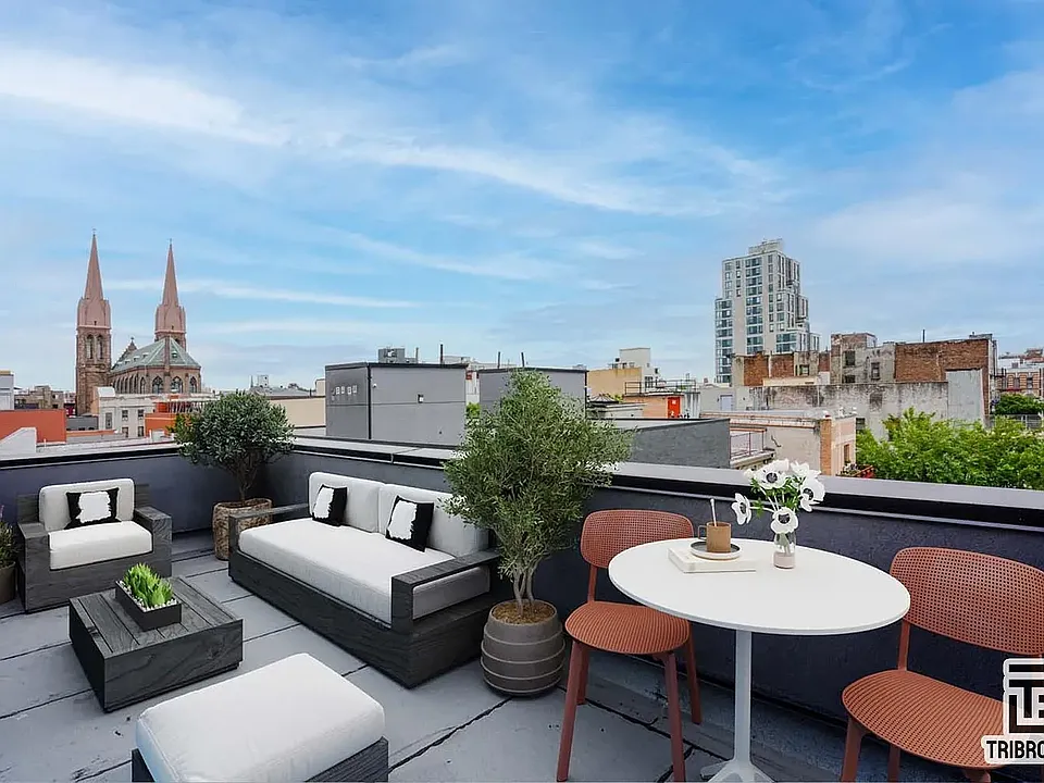 92 Manhattan Ave #3E