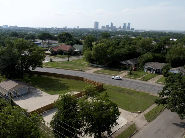 1264 E Maddox Ave, Fort Worth, TX 76104