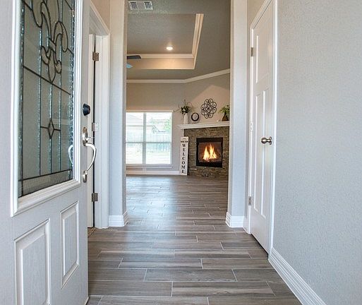 4th image of 1026 Winchester Dr