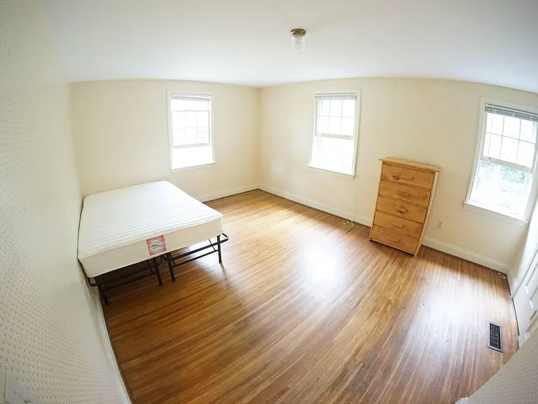 86 Arvine Hts — Photo 12