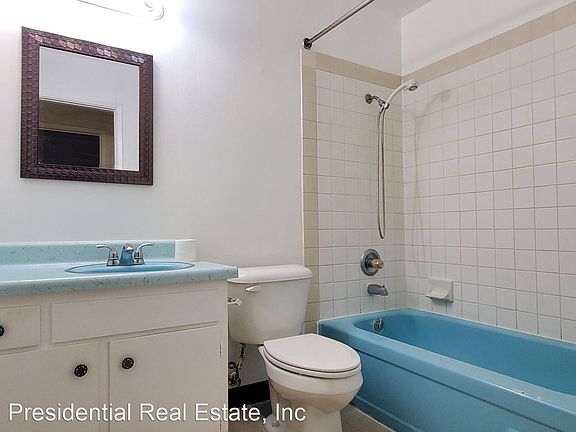 4th image of 3196 Pearl Ave #8