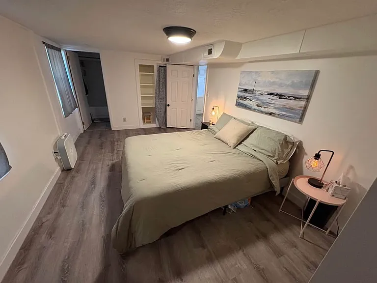 1033 E Logan Ave #2 — Photo 3