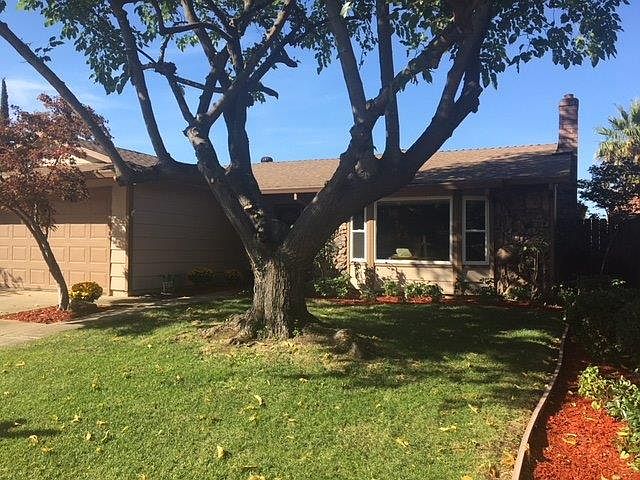 2nd image of 5465 Troutdale Way