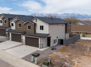 1934 W 250 S, Hurricane, UT 84737