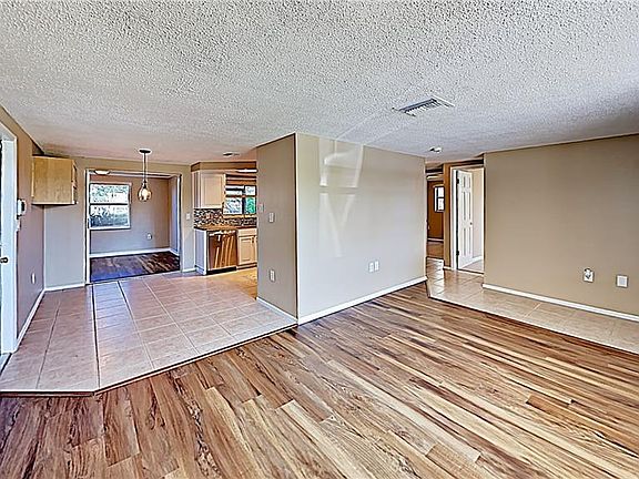 3rd image of 3129 Bright Dr