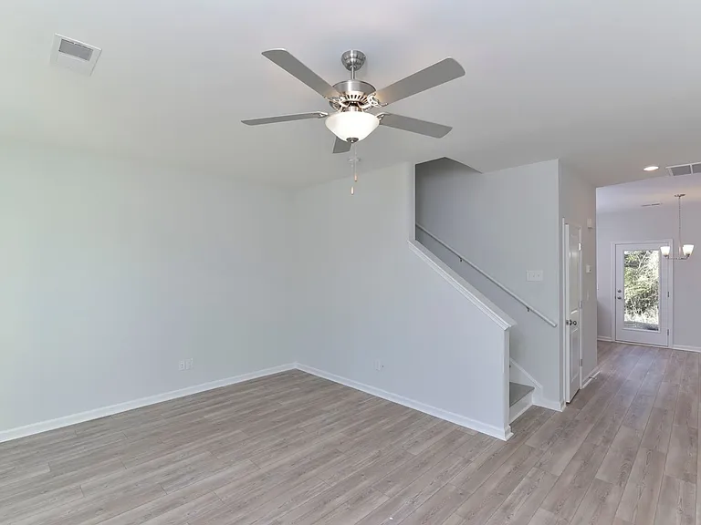 185 Northwood St — Photo 7
